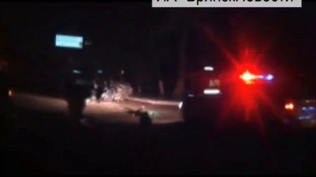 В Новозыбкове девятка влетела в дерево. Погиб пассажир смотреть онлайн