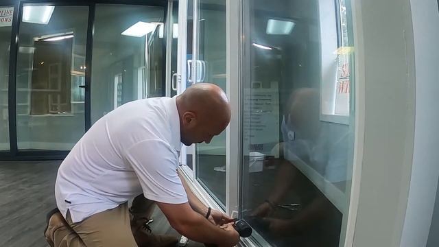 HOW TO REPLACE YOUR PATIO DOOR FOOT LOCK смотреть онлайн