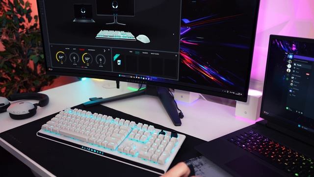 Alienware Tri-Mode Wireless Gaming Keyboard - AW920K Unboxing And First Impressions