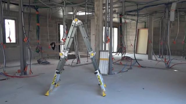 Montage et utilisation de l'échelle articulée et télescopique optipro CENTAURE 410853 смотреть онлайн