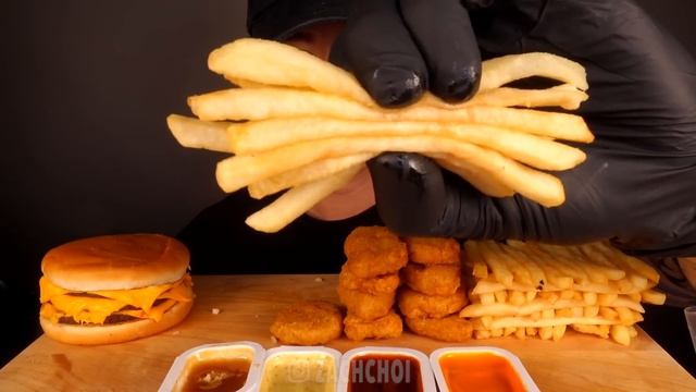 ASMR TRIPLE CHEESEBURGERS & CHICKEN NUGGETS MUKBANG (No Talking) EATING SOUNDS | Zach Choi ASMR