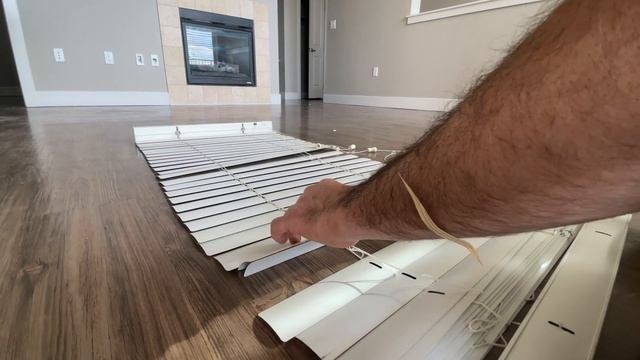 Replacing a Broken Blind Slat - How to Restring Blinds смотреть онлайн
