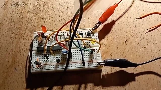 ANOTHER DIY SIMPLEX REPEATER WITH 555 TIMER FOR RETEVIS RB628 PMR446 RADIO PARROT ISD1820 смотреть онлайн