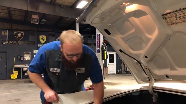 CAR WIZARD Shows What Makes a Classic Car a Deal or a Steal on this 1969 Cadillac Fleetwood смотреть онлайн