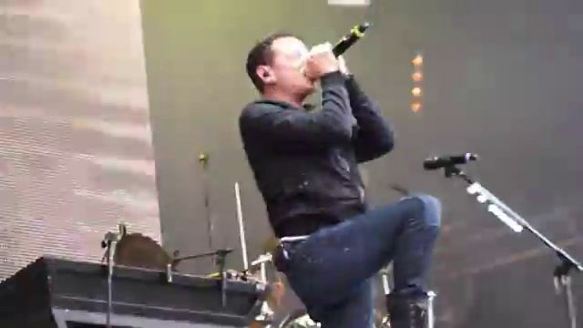 LINKIN PARK - Given Up (Scream Part) (FRONT ROW!) Hessentag - Oberursel 19.06.2011 смотреть онлайн