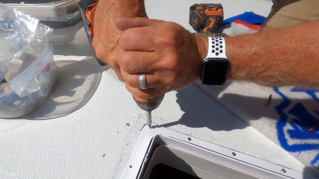Installing a MAXX Fan Deluxe смотреть онлайн