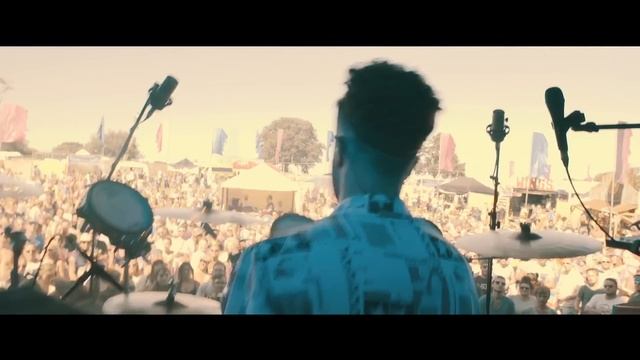 Youngr - Out Of My System (Live At Fieldview Festival) смотреть онлайн