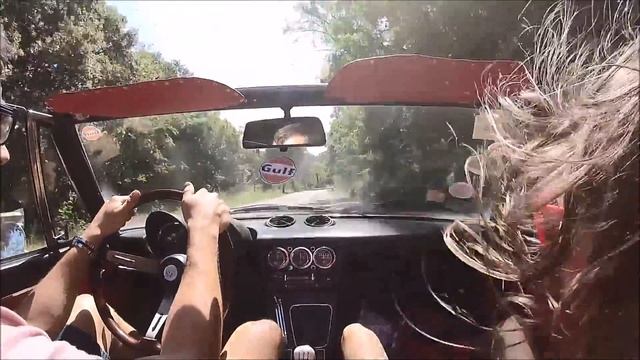 Alfa Romeo Spider 1977 road to Italy engine sound gopro смотреть онлайн