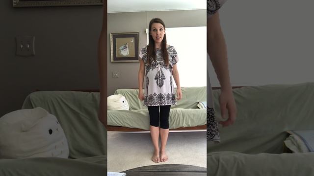 Go In & Out the Window (Simple Song/Circle Game) смотреть онлайн