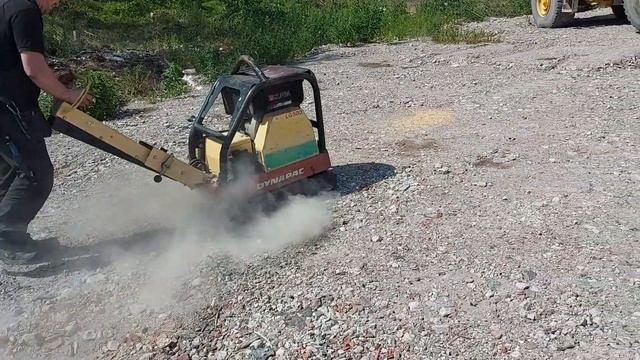 Dynapac LG 500 tärylätkä 520 kg смотреть онлайн