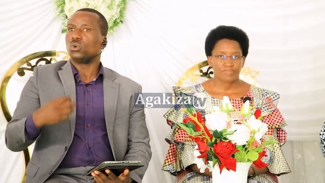 Urukundo rw'UKURI ni iki?/IBINTU 15 BIRURANGA/IBINTU 15 BIZAKUBWIRAKO chéri(e) WAWE ATAGUKUNDA смотреть онлайн