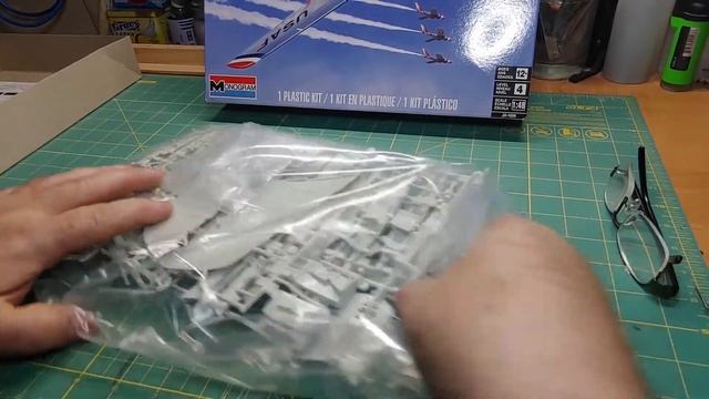 Monogram - Republic F-84F Thunderbird смотреть онлайн