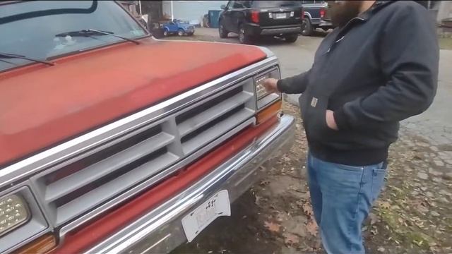 1986 Dodge W250 - AKA: The Dirty Dodge #W250 #318 #dodgetrucks #dodgeram смотреть онлайн
