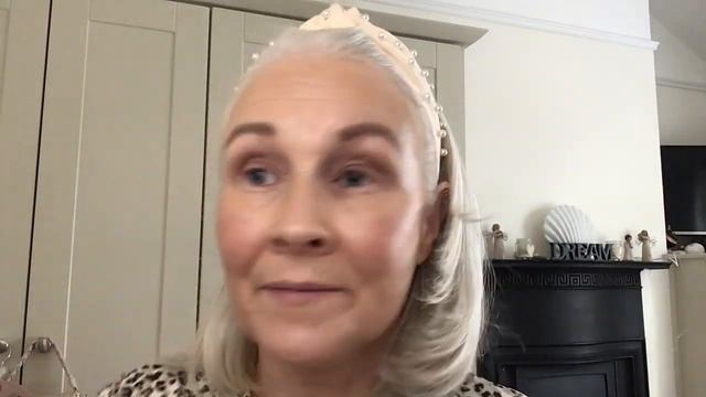 Quick & Easy Summer Look! | GRWM | Weekend Makeup Look | Mature Beauty | A Little Surprise! смотреть онлайн