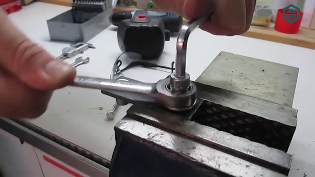 Как установить заклёпку-гайку без заклёпочника | ЦКИ смотреть онлайн