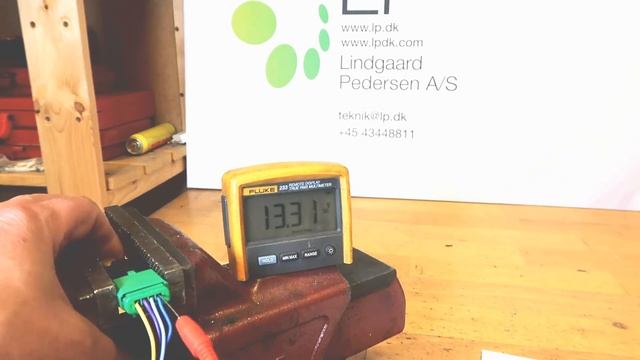 E-Cruise - How to measure a brake switch смотреть онлайн