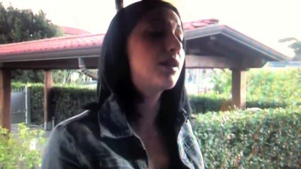 VMF18 I film hard per la famiglia - La venditrice porta a porta