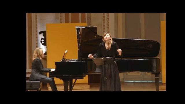 Eva Rivera,Soprano. Angeles Pérez, Piano. "Laue Sommernacht" de Alma Mahler смотреть онлайн