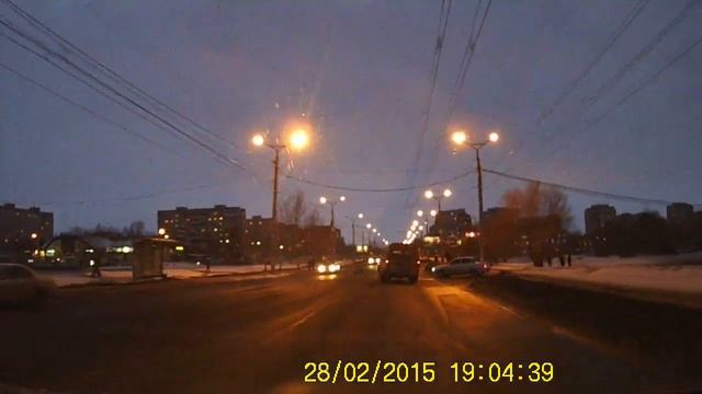 «Приора» пугает «маршрутку», Омск смотреть онлайн