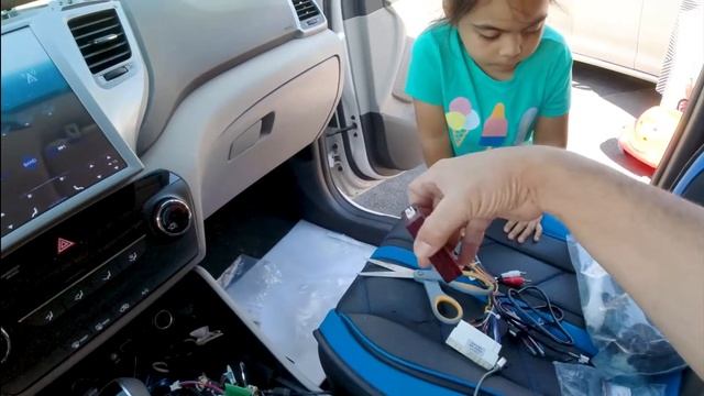Tucson Tesla Type Android HU смотреть онлайн