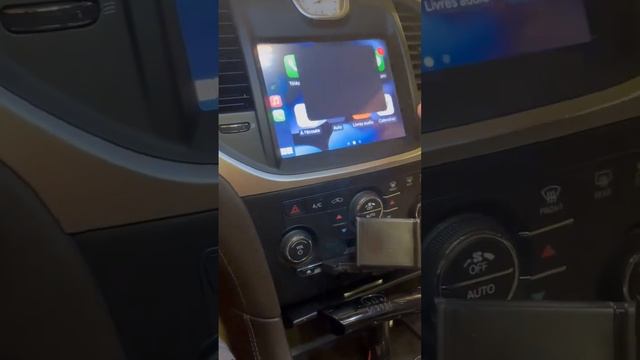 Lancia Thema LX/ 2012 Chrysler 300: Carplay смотреть онлайн