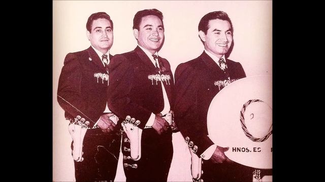 Trio Hermanos Esparza Cuando Miro tu Retrato смотреть онлайн
