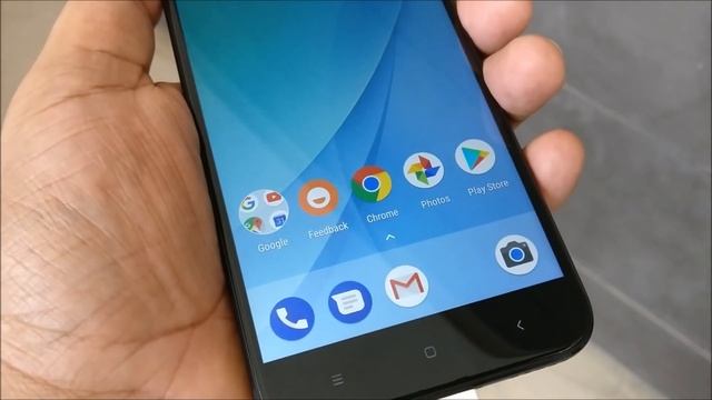 Xiaomi Mi A1 Hands on Review - Stock Android смотреть онлайн