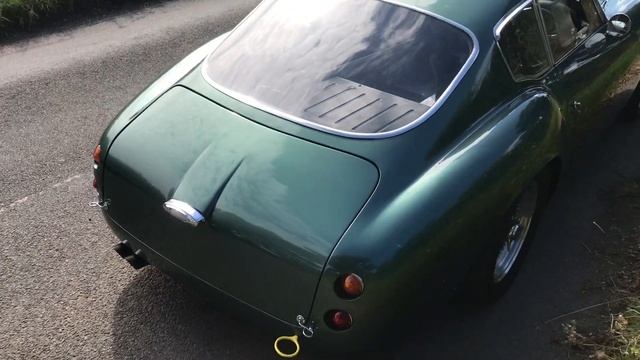 Aston Martin DB4GT Zagato Race Car смотреть онлайн