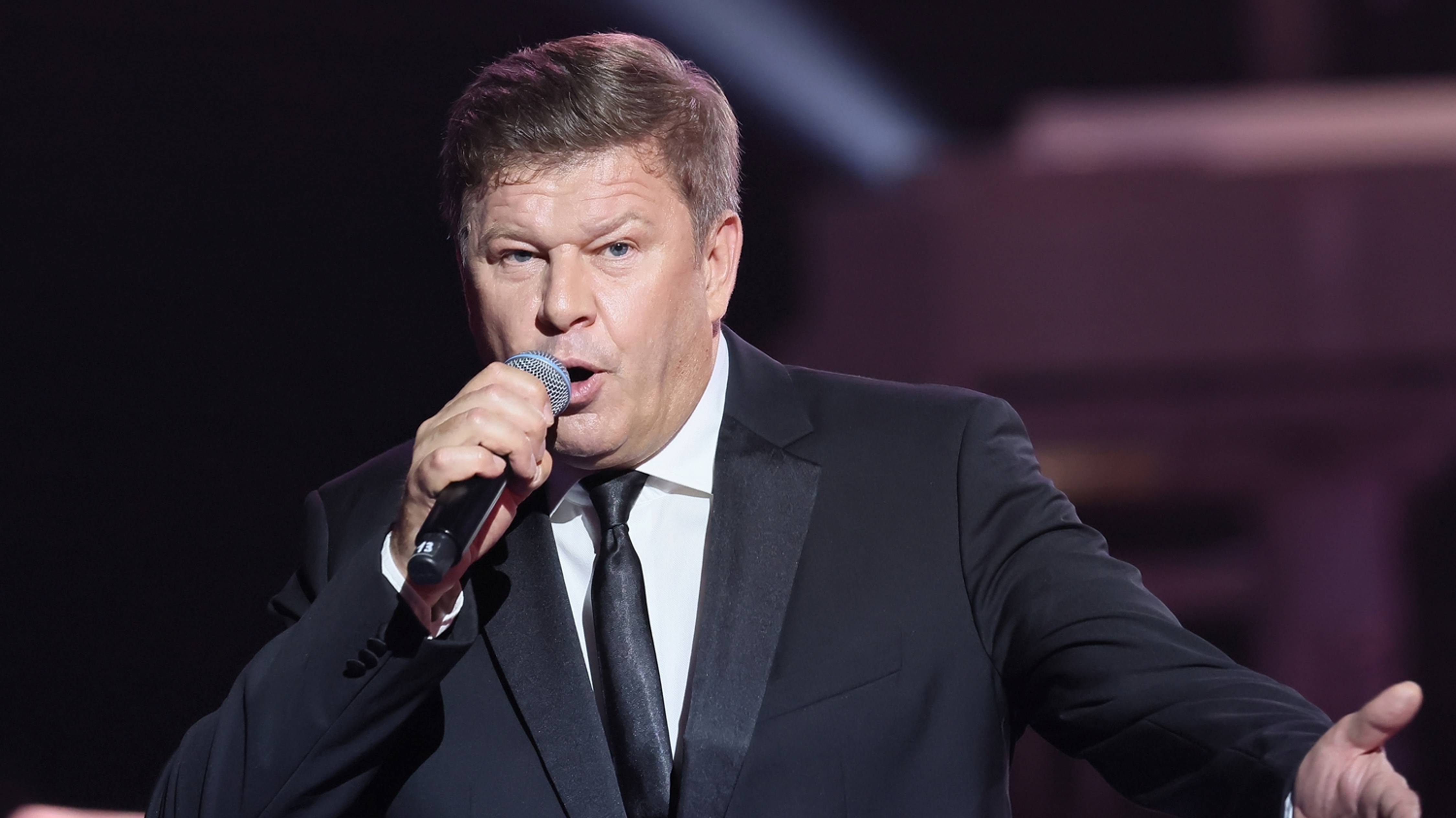 Эрудиция, остроумие и эпатаж! Дмитрий Губерниев на флэш-интервью искрил юмором и блистал познаниями смотреть онлайн