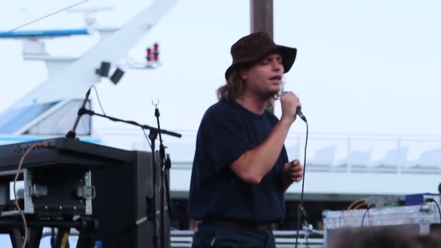 Mac Demarco "Still Together" Village Voice 4 Knots South Street Seaport NYC July 12, 2014 смотреть онлайн