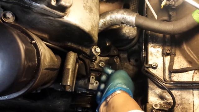 Part 5 / 7 - Mercedes S-Class S320 W220 petrol - AC compressor installation notes смотреть онлайн