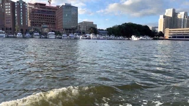 Apple iPhone 14 Pro / Max Dolby Vision HDR Boston Duck Tours 2022 boat tour travel смотреть онлайн