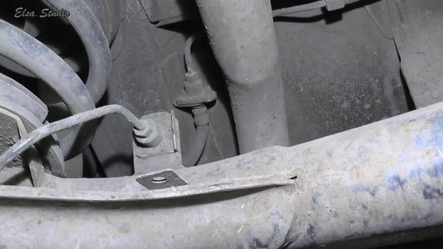 Замена задних тормозных шлангов Daewoo Lanos