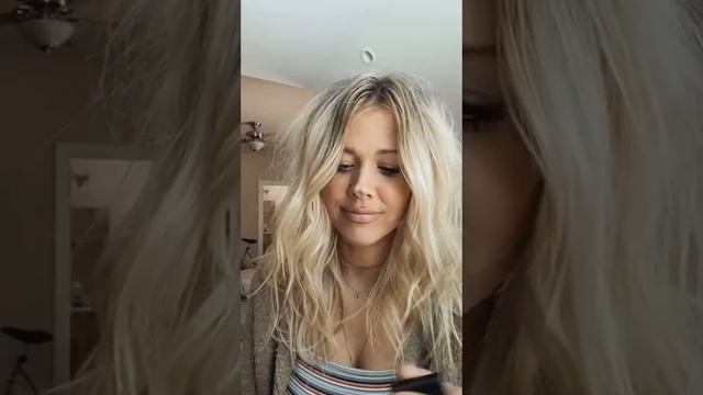 FAVORITES FOR LIPS смотреть онлайн