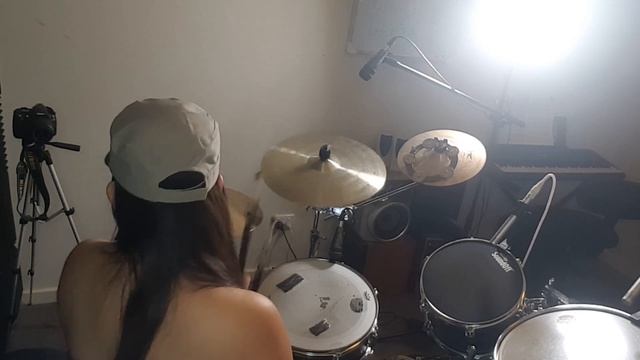 PANTERA "COWBOYS FROM HELL" - DRUM COVER ANNE смотреть онлайн