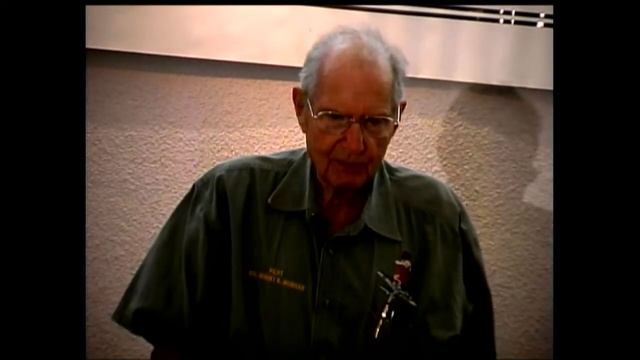 At The Elliott - Memphis Belle w\Col. Robert Morgan. смотреть онлайн