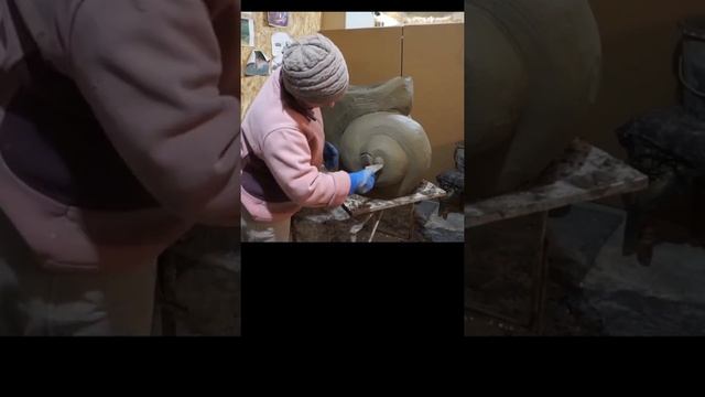 Уличный вазон в виде улитки. #shorts смотреть онлайн