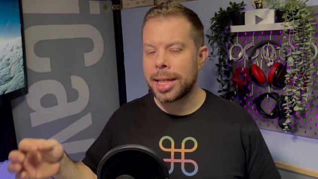 Titanium iPhones could be here in 2022! смотреть онлайн