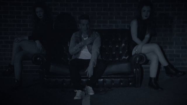 Bounce | James William (Official Music Video) смотреть онлайн