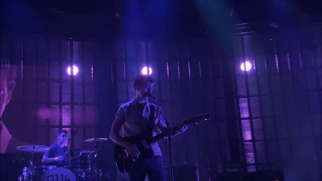 Arctic Monkeys - Fluorescent Adolescent - Live @ ITunes Festival 2013 - HD