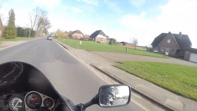 Neue Saison und schon fast ein Unfall | Der Typ | Motovlog | Autobahn Ballern смотреть онлайн