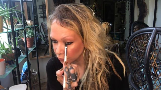 How I Choose What Make Up To Wear For My Outfit. смотреть онлайн