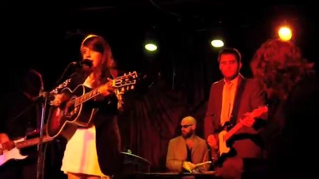 Caitlin Rose - That's Alright (Fleetwood Mac) смотреть онлайн