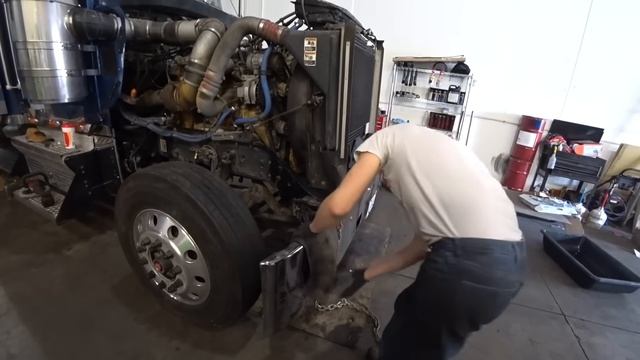 Закончили Ремонт Над Kenworth W900L