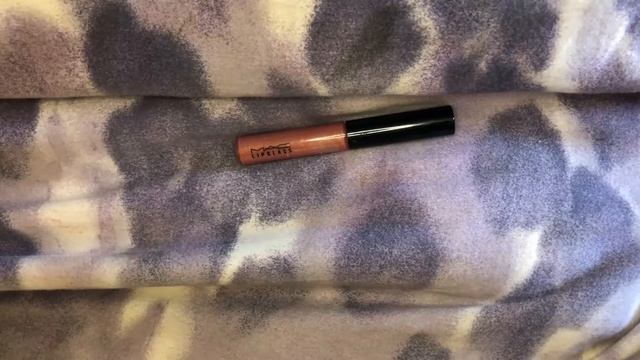 ✅ How To Use MAC Lip Glass Lip Gloss Review смотреть онлайн