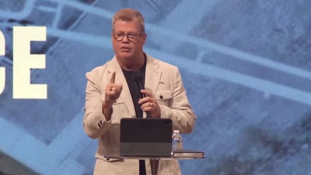 August 28, 2022 - "Building the Future: Give to Build" - Pastor Ron Woods смотреть онлайн