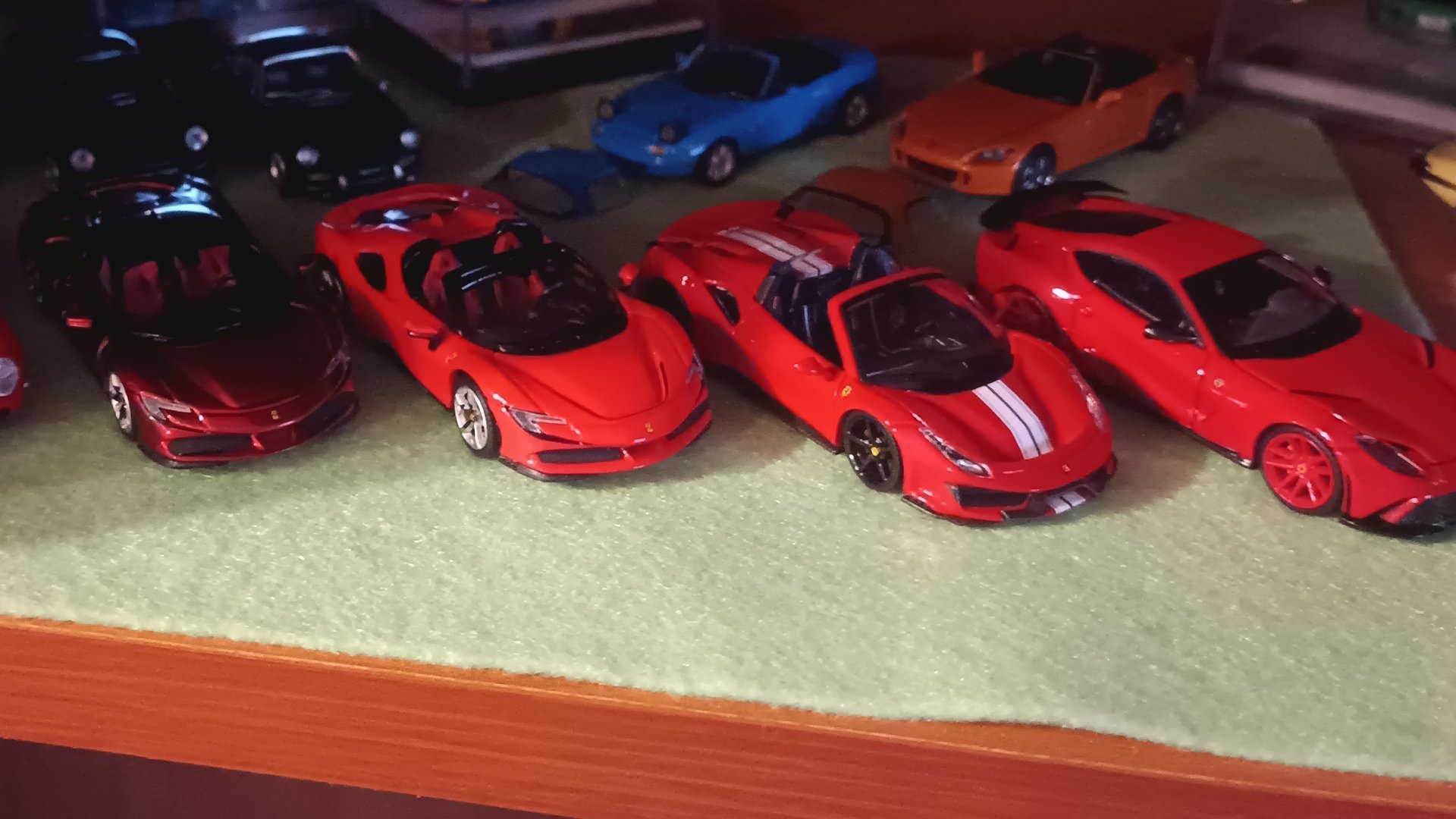 2 Часть моей коллекции: Ferrari 1:64 смотреть онлайн