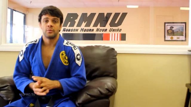 Robson Moura (Brian Green) смотреть онлайн