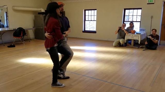 Winter Seasonal Workshop: Adding Shag to Your Lindy! смотреть онлайн