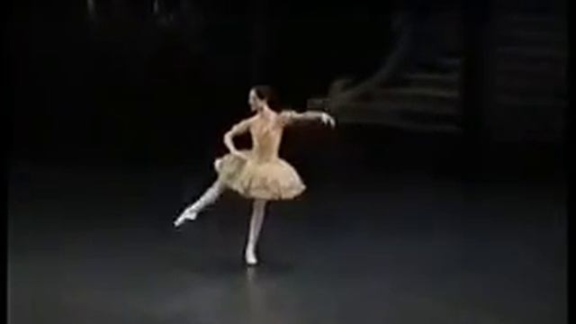 Dorothée Gilbert . Paquita Variation смотреть онлайн